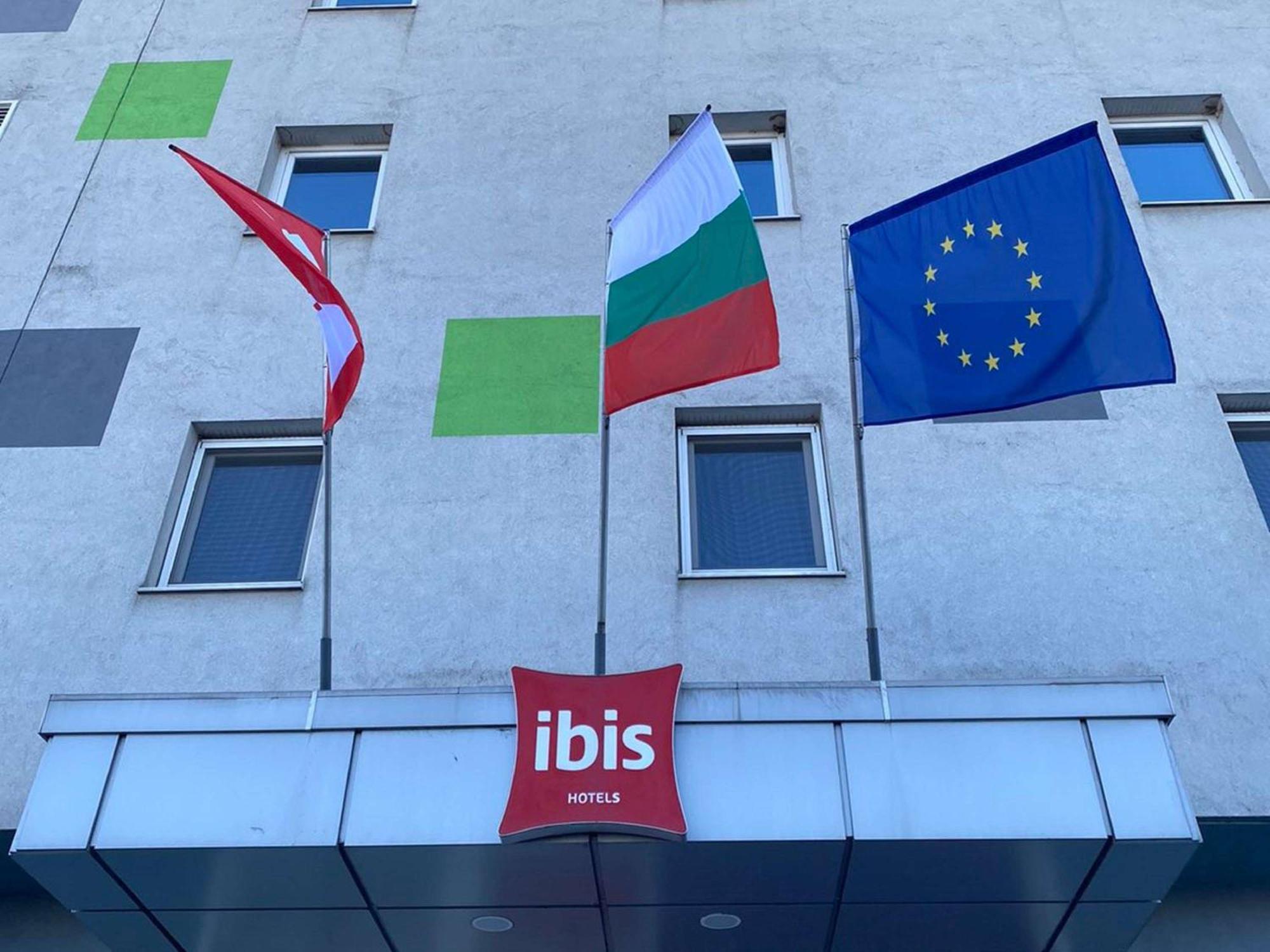 Ibis Sofia Airport Hotel Экстерьер фото